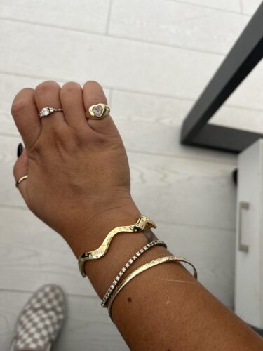 Click to view full screen Wave bracelet photo review