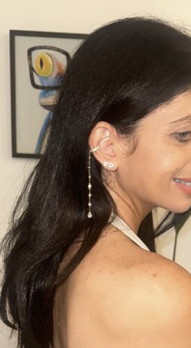 Click to view full screen Classic Earring With A Twist photo review