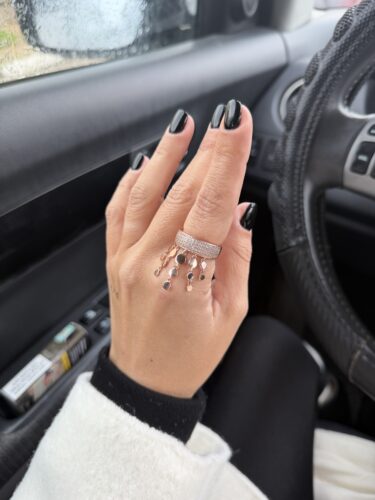 Ring with falling circles photo review