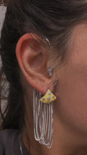 Madonna earring photo review