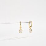 Earring with a drop