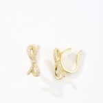 Bow tie earcuff
