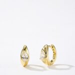 Teardrop earring