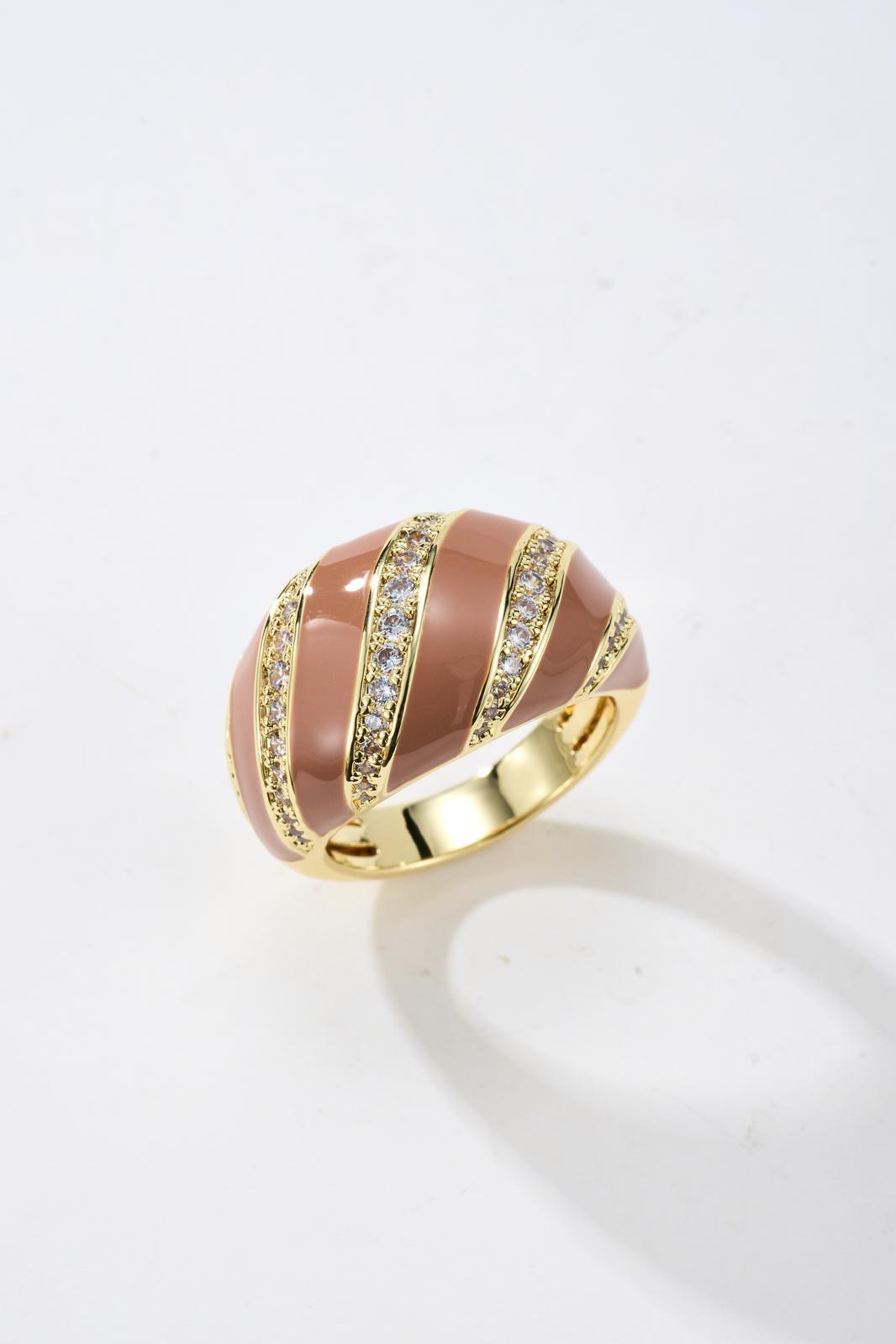 432811 Diamond ring with brown enamel — изображение 1