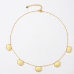 Cream diamond neckless